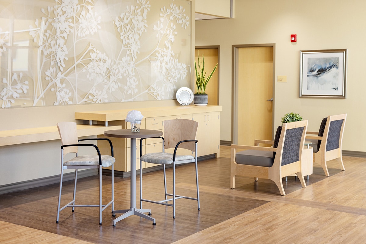 Central lobby and dining area